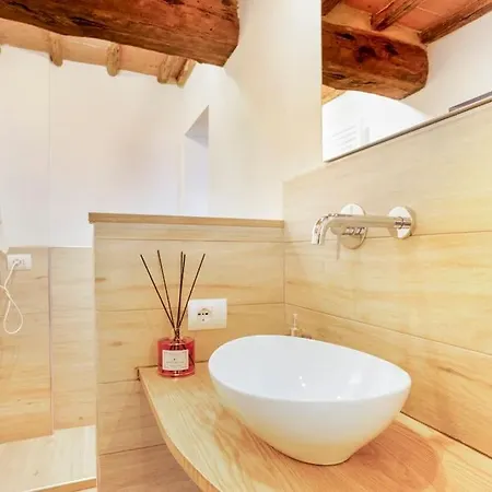 Tower House With Emotional Shower *