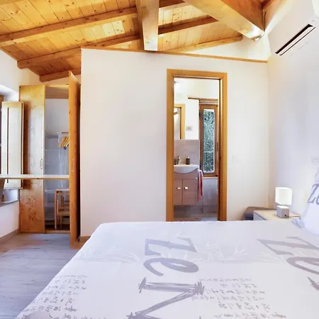 Tower House With Emotional Shower Holiday home Ancaiano