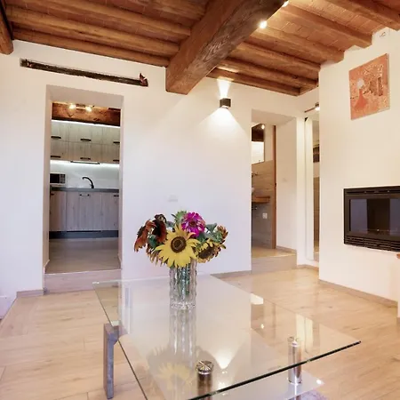 Tower House With Emotional Shower Holiday home Ancaiano