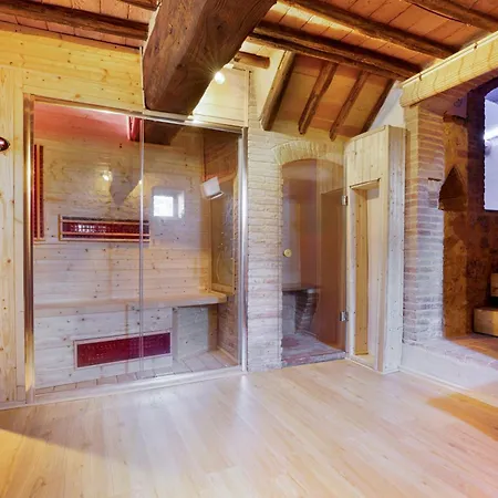 Tower House With Emotional Shower Hébergement de vacances Ancaiano